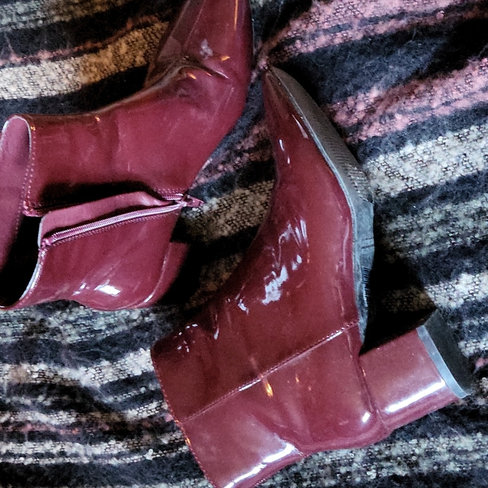 Womens Booties